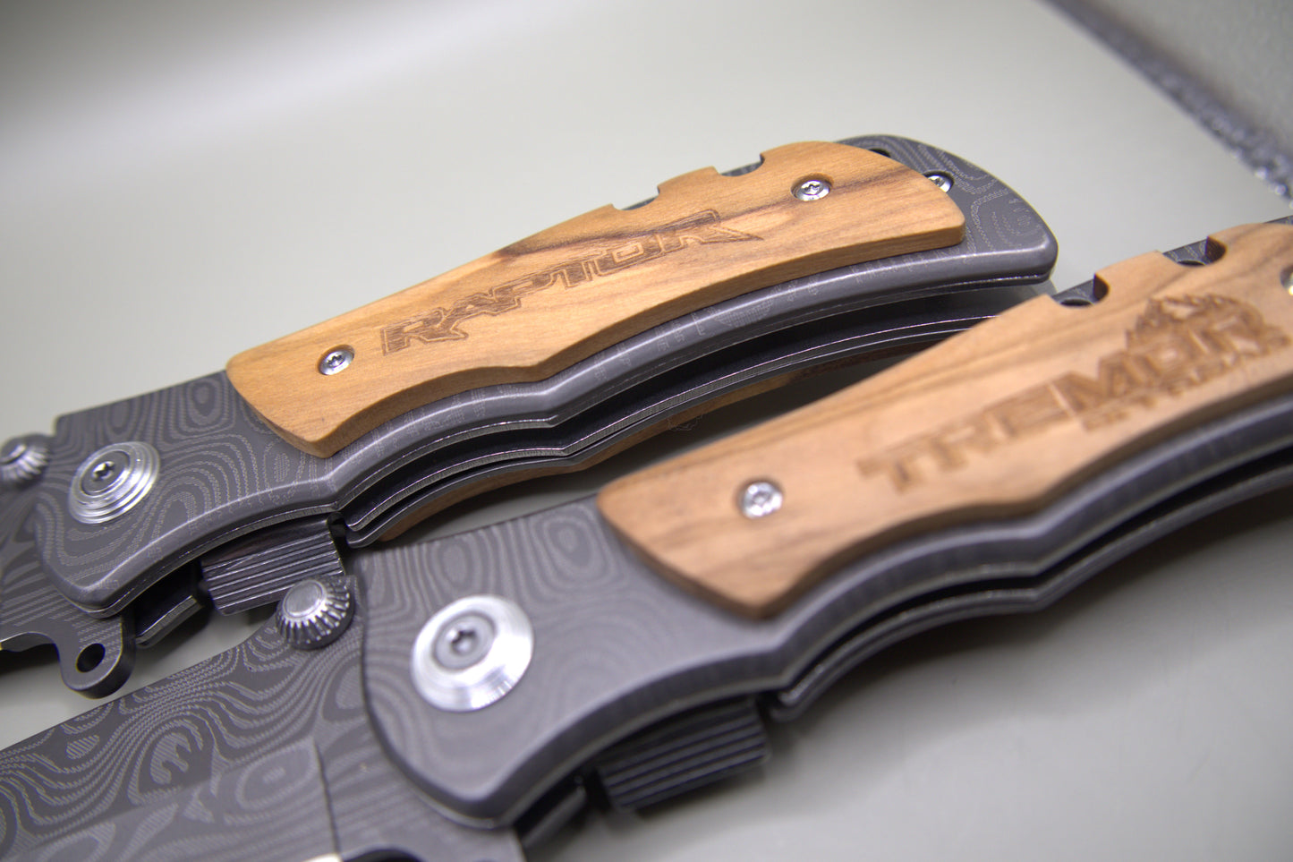 TALON Camping Pocket Knife- Eagle (Raptor and Tremor)
