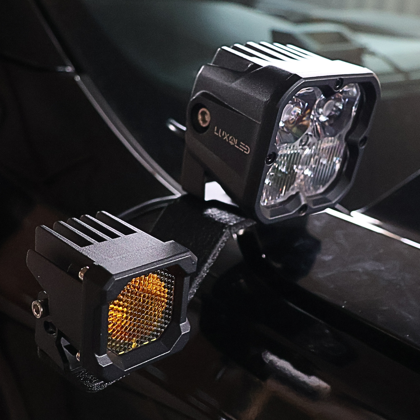 Double Light Hood + A-Pillar Mounting Brackets  – fits Ford Next Generation T9 2022+