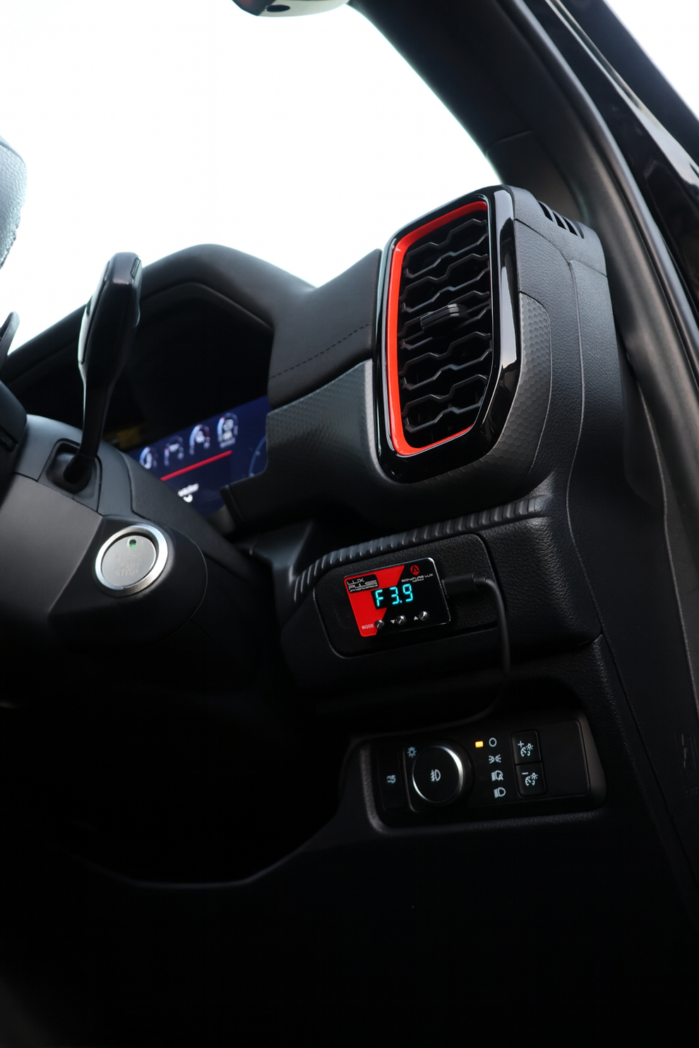 LuxPulse™ LP-T1 Throttle Controller suitable for Next Gen Super Duty ...
